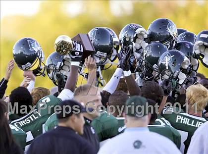 Thumbnail 3 in Hutto vs. Poteet (4A Region 2 Bi-District Playoffs) photogallery.