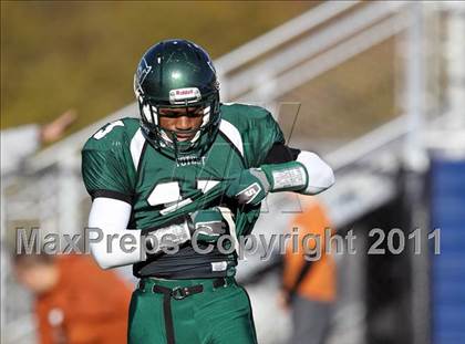 Thumbnail 1 in Hutto vs. Poteet (4A Region 2 Bi-District Playoffs) photogallery.
