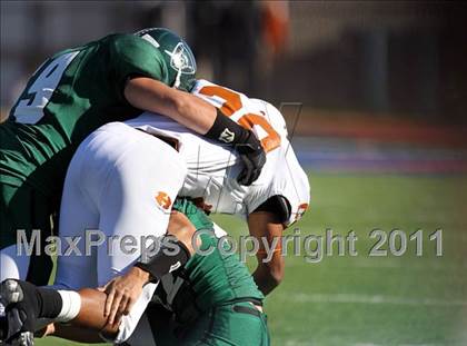 Thumbnail 1 in Hutto vs. Poteet (4A Region 2 Bi-District Playoffs) photogallery.