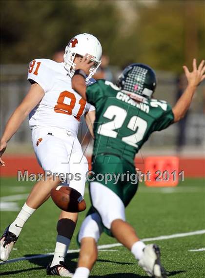 Thumbnail 1 in Hutto vs. Poteet (4A Region 2 Bi-District Playoffs) photogallery.