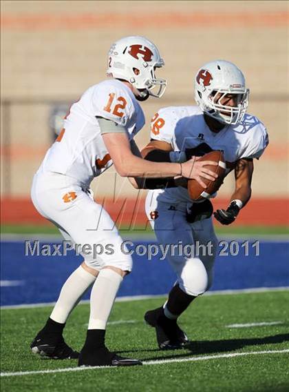 Thumbnail 3 in Hutto vs. Poteet (4A Region 2 Bi-District Playoffs) photogallery.