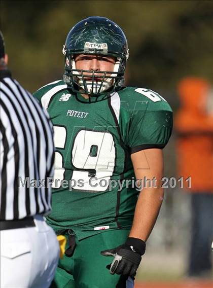 Thumbnail 2 in Hutto vs. Poteet (4A Region 2 Bi-District Playoffs) photogallery.