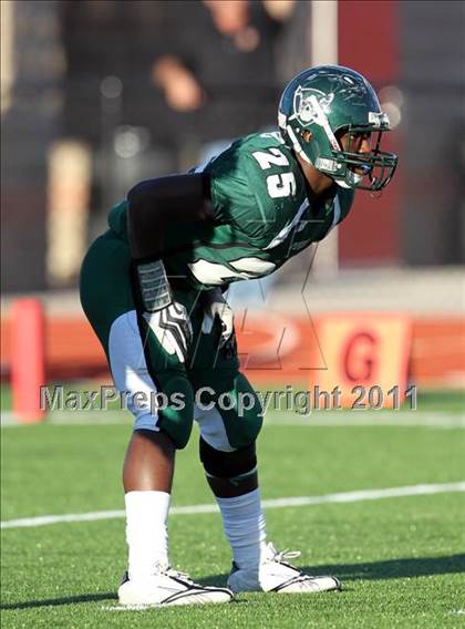 Thumbnail 3 in Hutto vs. Poteet (4A Region 2 Bi-District Playoffs) photogallery.
