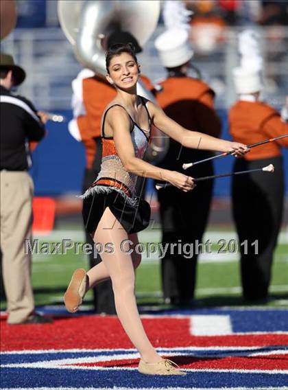 Thumbnail 1 in Hutto vs. Poteet (4A Region 2 Bi-District Playoffs) photogallery.