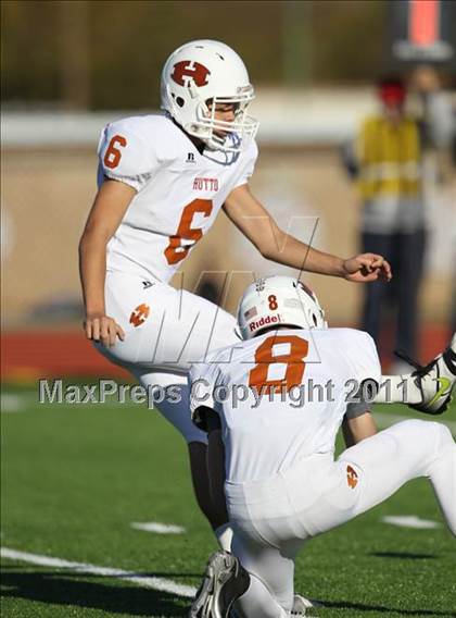 Thumbnail 2 in Hutto vs. Poteet (4A Region 2 Bi-District Playoffs) photogallery.