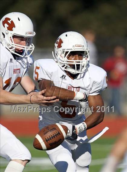 Thumbnail 2 in Hutto vs. Poteet (4A Region 2 Bi-District Playoffs) photogallery.