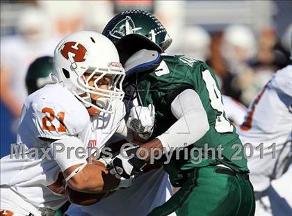 Thumbnail 3 in Hutto vs. Poteet (4A Region 2 Bi-District Playoffs) photogallery.