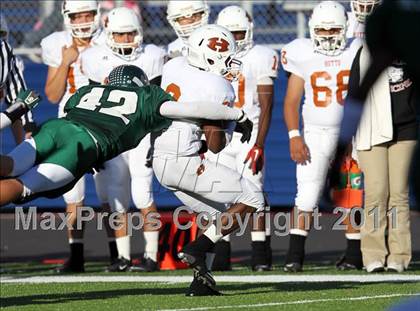 Thumbnail 3 in Hutto vs. Poteet (4A Region 2 Bi-District Playoffs) photogallery.