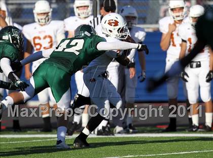 Thumbnail 1 in Hutto vs. Poteet (4A Region 2 Bi-District Playoffs) photogallery.