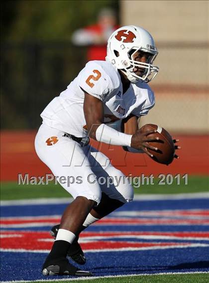 Thumbnail 1 in Hutto vs. Poteet (4A Region 2 Bi-District Playoffs) photogallery.