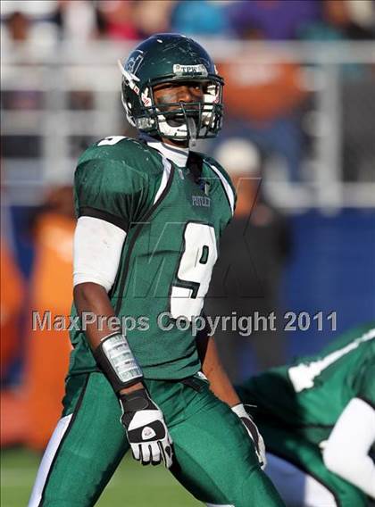 Thumbnail 1 in Hutto vs. Poteet (4A Region 2 Bi-District Playoffs) photogallery.