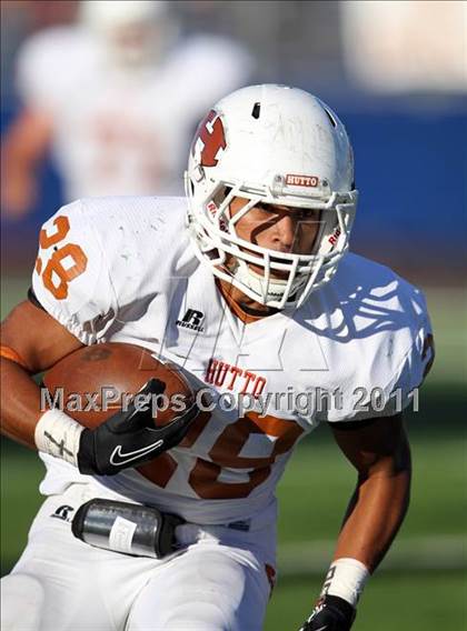 Thumbnail 2 in Hutto vs. Poteet (4A Region 2 Bi-District Playoffs) photogallery.