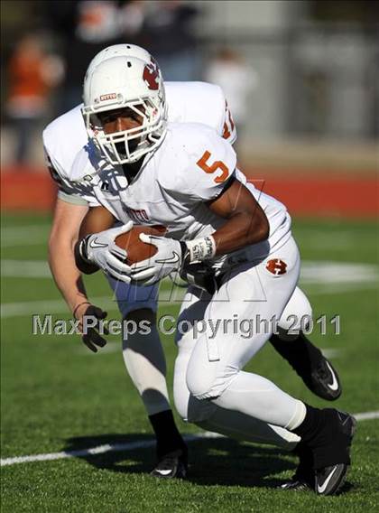 Thumbnail 1 in Hutto vs. Poteet (4A Region 2 Bi-District Playoffs) photogallery.