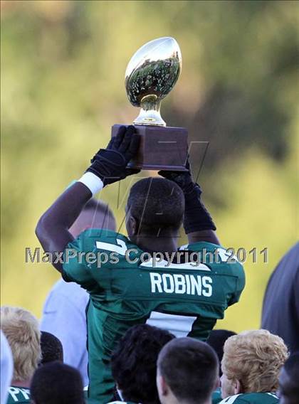 Thumbnail 2 in Hutto vs. Poteet (4A Region 2 Bi-District Playoffs) photogallery.