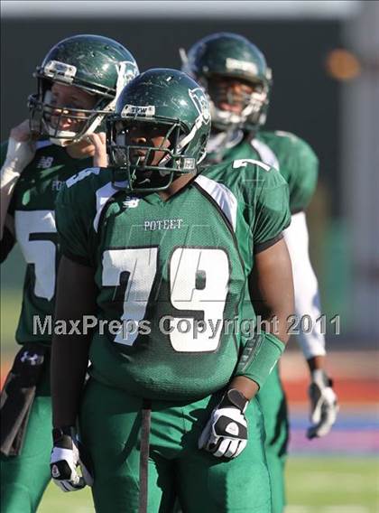 Thumbnail 1 in Hutto vs. Poteet (4A Region 2 Bi-District Playoffs) photogallery.