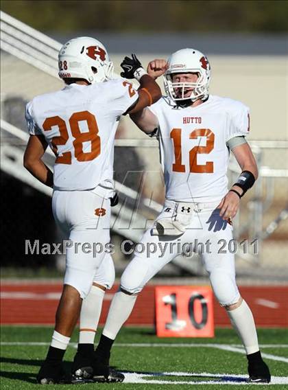 Thumbnail 1 in Hutto vs. Poteet (4A Region 2 Bi-District Playoffs) photogallery.