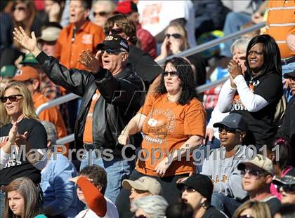 Thumbnail 2 in Hutto vs. Poteet (4A Region 2 Bi-District Playoffs) photogallery.