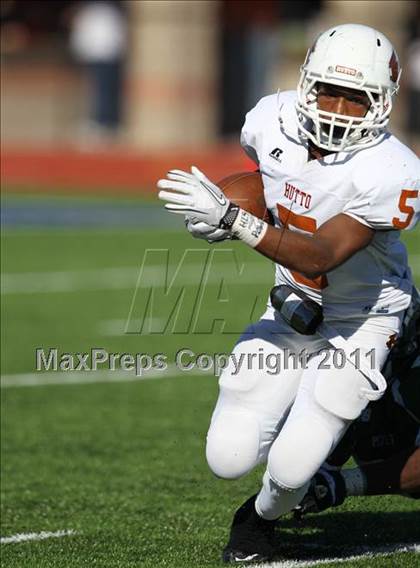 Thumbnail 2 in Hutto vs. Poteet (4A Region 2 Bi-District Playoffs) photogallery.