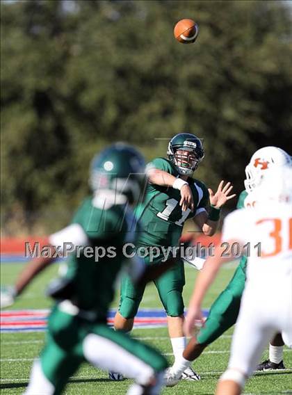 Thumbnail 3 in Hutto vs. Poteet (4A Region 2 Bi-District Playoffs) photogallery.