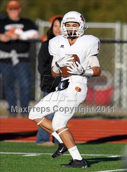 Thumbnail 3 in Hutto vs. Poteet (4A Region 2 Bi-District Playoffs) photogallery.