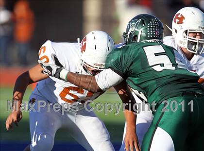 Thumbnail 1 in Hutto vs. Poteet (4A Region 2 Bi-District Playoffs) photogallery.