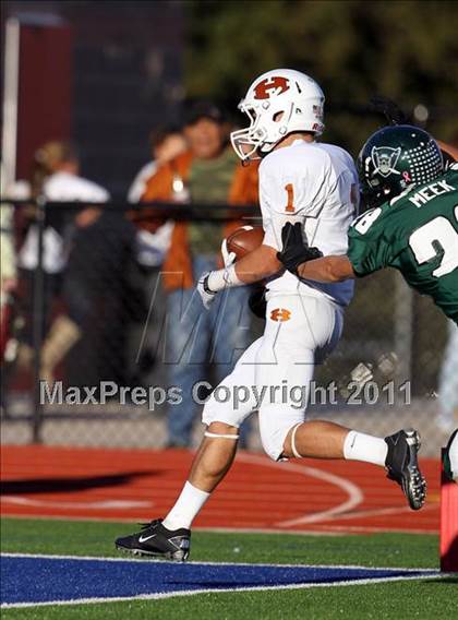 Thumbnail 2 in Hutto vs. Poteet (4A Region 2 Bi-District Playoffs) photogallery.