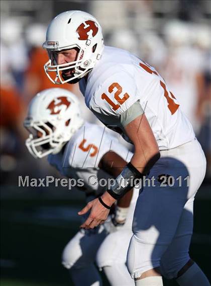 Thumbnail 3 in Hutto vs. Poteet (4A Region 2 Bi-District Playoffs) photogallery.
