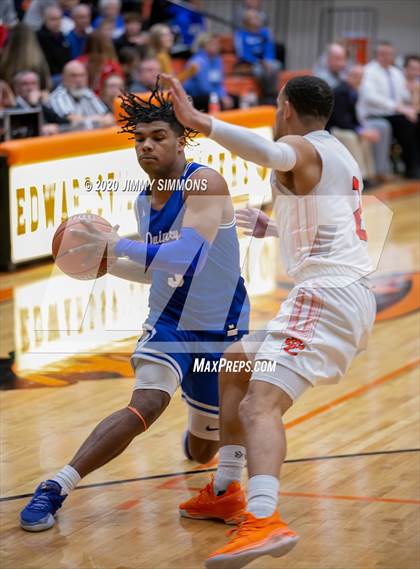 Thumbnail 2 in Quincy @ Edwardsville (IHSA 4A Regional Semifinal) photogallery.