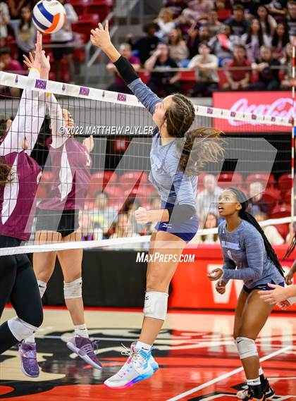 Thumbnail 1 in Sun Valley vs Millbrook (NCHSAA 4A Final) (1 of 2 - the Game) photogallery.