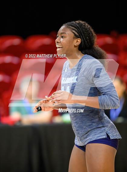 Thumbnail 3 in Sun Valley vs Millbrook (NCHSAA 4A Final) (1 of 2 - the Game) photogallery.