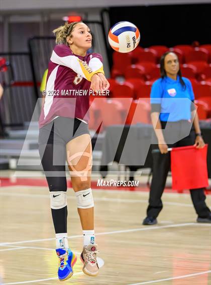 Thumbnail 2 in Sun Valley vs Millbrook (NCHSAA 4A Final) (1 of 2 - the Game) photogallery.