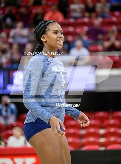 Thumbnail 3 in Sun Valley vs Millbrook (NCHSAA 4A Final) (1 of 2 - the Game) photogallery.