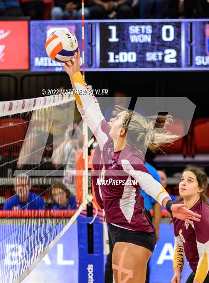 Thumbnail 3 in Sun Valley vs Millbrook (NCHSAA 4A Final) (1 of 2 - the Game) photogallery.