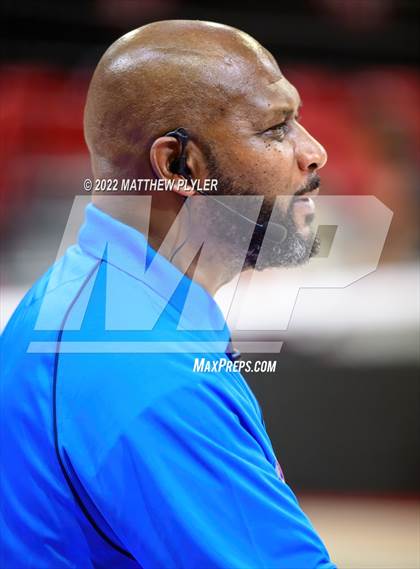 Thumbnail 1 in Sun Valley vs Millbrook (NCHSAA 4A Final) (1 of 2 - the Game) photogallery.