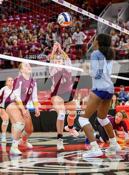 Thumbnail 1 in Sun Valley vs Millbrook (NCHSAA 4A Final) (1 of 2 - the Game) photogallery.