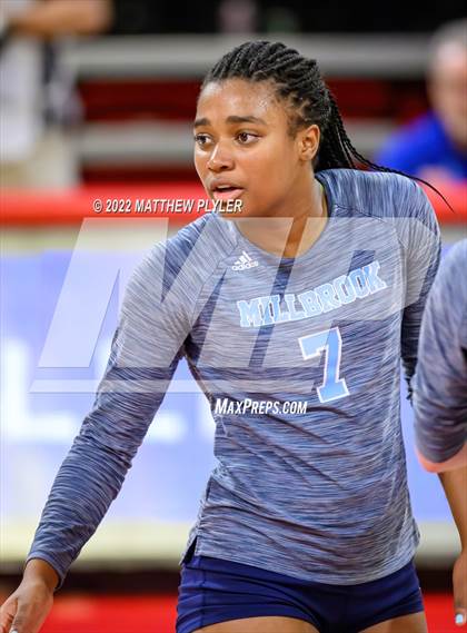 Thumbnail 3 in Sun Valley vs Millbrook (NCHSAA 4A Final) (1 of 2 - the Game) photogallery.