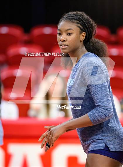 Thumbnail 2 in Sun Valley vs Millbrook (NCHSAA 4A Final) (1 of 2 - the Game) photogallery.