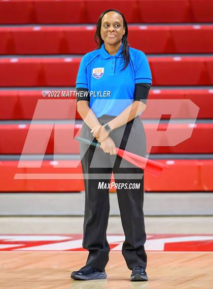 Thumbnail 1 in Sun Valley vs Millbrook (NCHSAA 4A Final) (1 of 2 - the Game) photogallery.