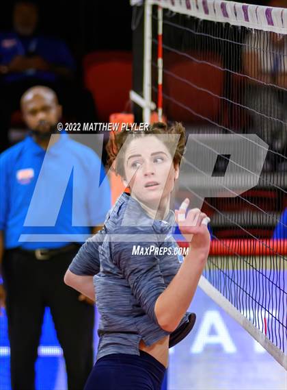Thumbnail 2 in Sun Valley vs Millbrook (NCHSAA 4A Final) (1 of 2 - the Game) photogallery.