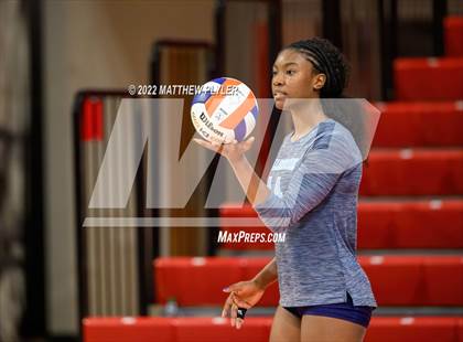 Thumbnail 2 in Sun Valley vs Millbrook (NCHSAA 4A Final) (1 of 2 - the Game) photogallery.