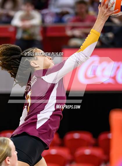 Thumbnail 1 in Sun Valley vs Millbrook (NCHSAA 4A Final) (1 of 2 - the Game) photogallery.
