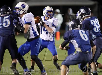 Thumbnail 3 in B & B vs. Wallace County (KSHSAA 8M Div II Final) photogallery.