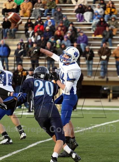 Thumbnail 2 in B & B vs. Wallace County (KSHSAA 8M Div II Final) photogallery.