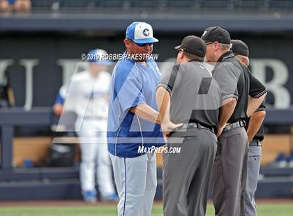 Thumbnail 3 in Corsicana vs. Lone Star (UIL 5A Regional Semifinal) photogallery.