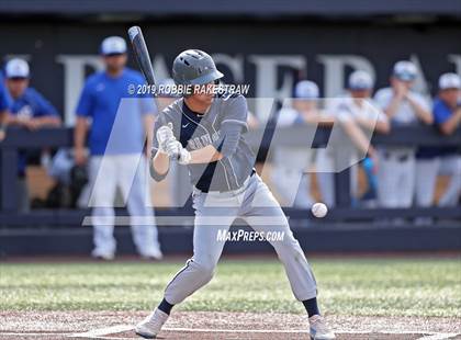 Thumbnail 1 in Corsicana vs. Lone Star (UIL 5A Regional Semifinal) photogallery.
