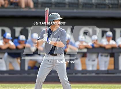Thumbnail 1 in Corsicana vs. Lone Star (UIL 5A Regional Semifinal) photogallery.