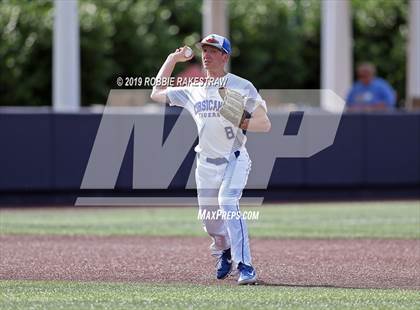 Thumbnail 2 in Corsicana vs. Lone Star (UIL 5A Regional Semifinal) photogallery.