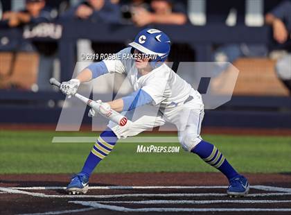 Thumbnail 1 in Corsicana vs. Lone Star (UIL 5A Regional Semifinal) photogallery.