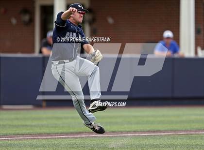 Thumbnail 1 in Corsicana vs. Lone Star (UIL 5A Regional Semifinal) photogallery.