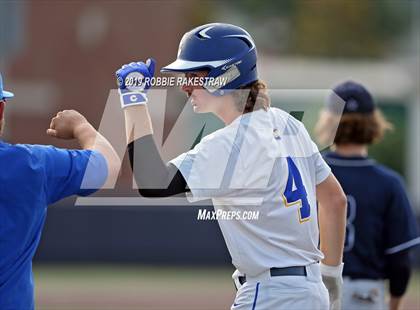 Thumbnail 2 in Corsicana vs. Lone Star (UIL 5A Regional Semifinal) photogallery.